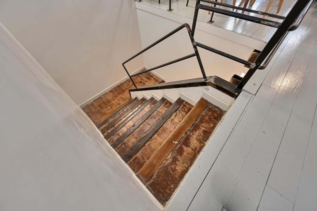 La Bulle - Parking Gratuit En Souterrain - 2 Mins Du Palais Des Papes - Clim Ac - Wifi Apartment Avignon Ngoại thất bức ảnh