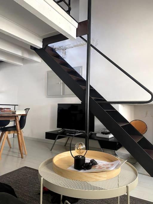 La Bulle - Parking Gratuit En Souterrain - 2 Mins Du Palais Des Papes - Clim Ac - Wifi Apartment Avignon Ngoại thất bức ảnh