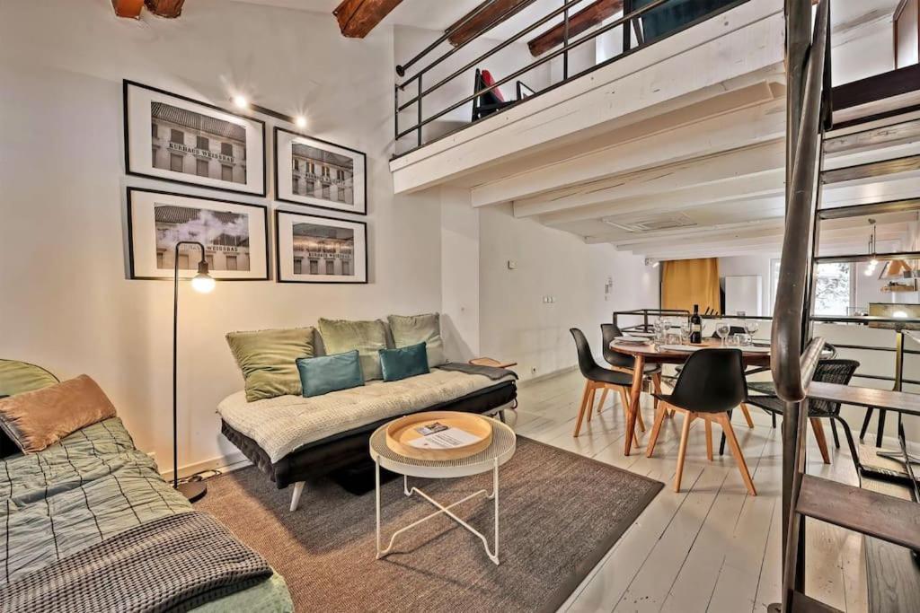 La Bulle - Parking Gratuit En Souterrain - 2 Mins Du Palais Des Papes - Clim Ac - Wifi Apartment Avignon Ngoại thất bức ảnh