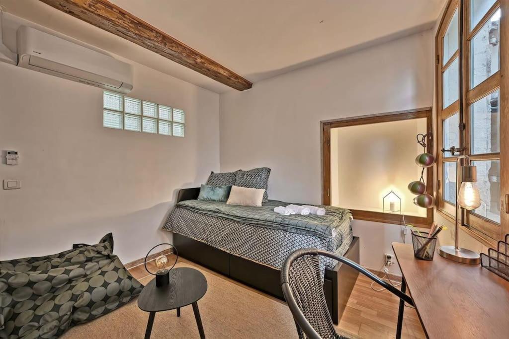 La Bulle - Parking Gratuit En Souterrain - 2 Mins Du Palais Des Papes - Clim Ac - Wifi Apartment Avignon Ngoại thất bức ảnh